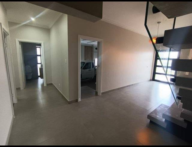 3 BEDROOM HOUSE FOR SALE IN HARTENBOS HEUWELS